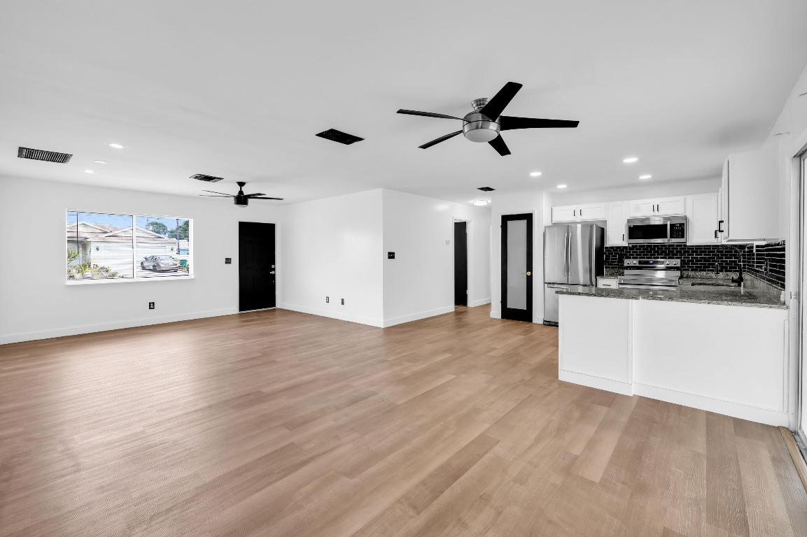 2320 SE Harrington Avenue