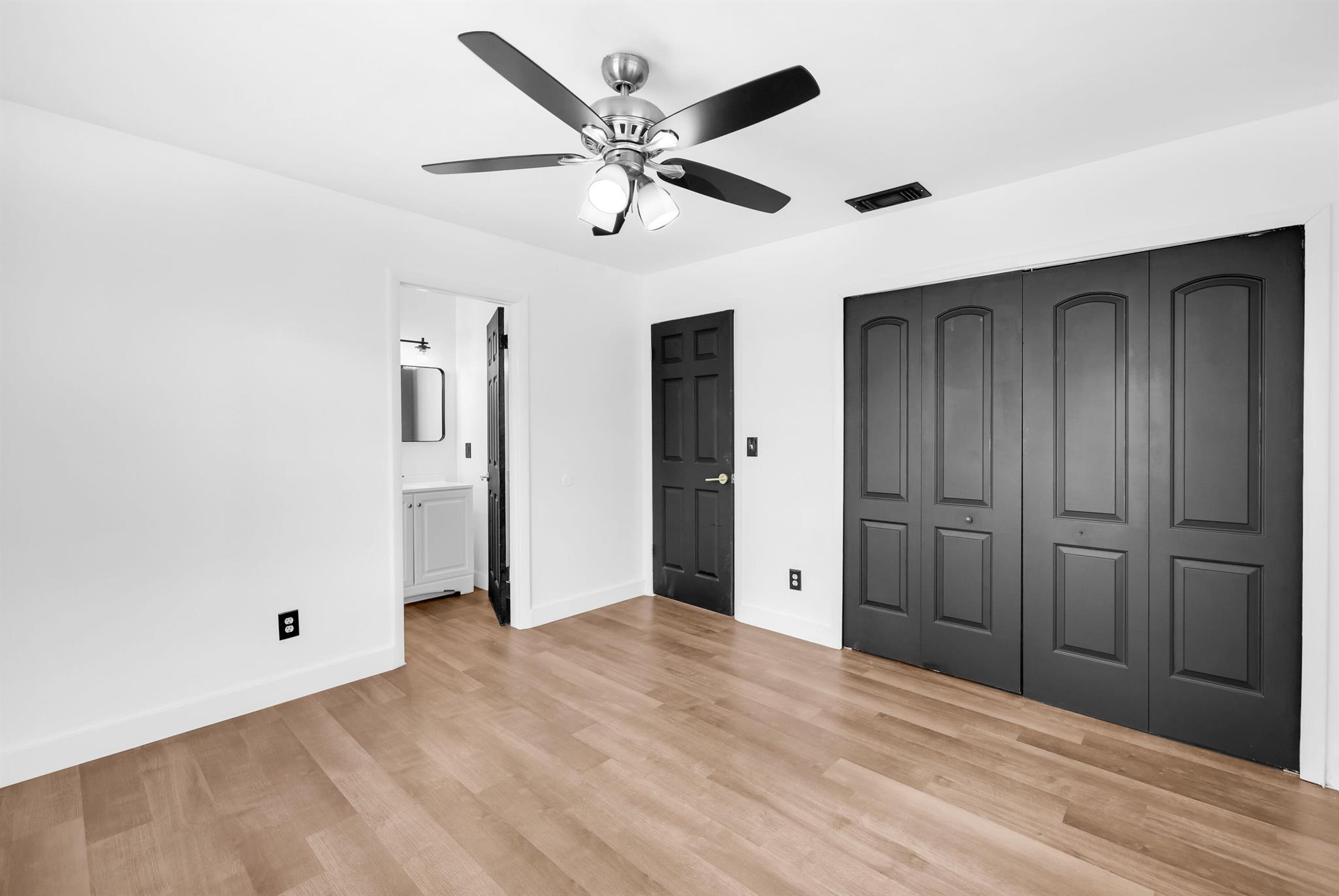 2320 SE Harrington Avenue