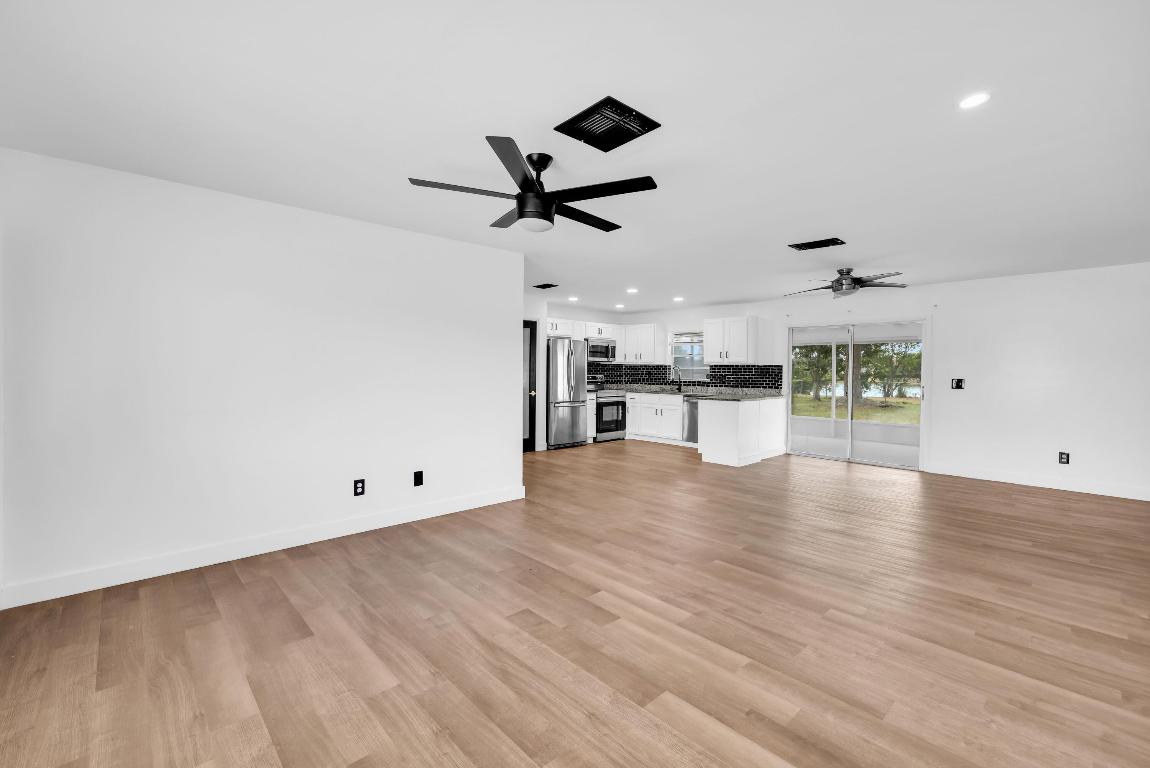 2320 SE Harrington Avenue