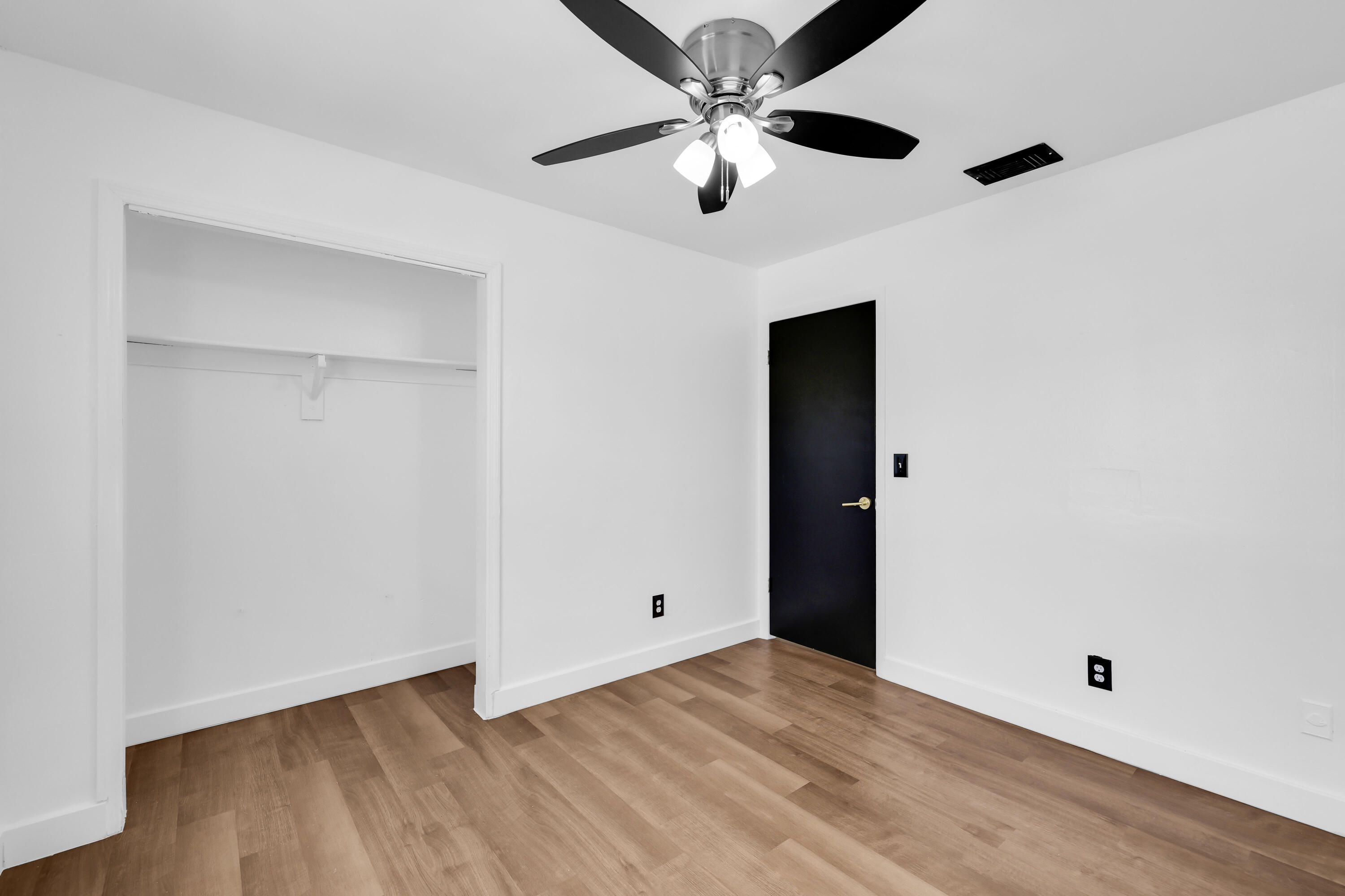 2320 SE Harrington Avenue