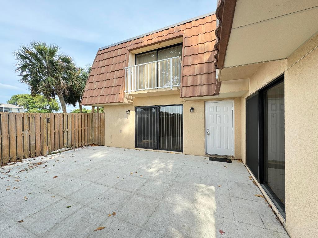 563 Green Springs Place