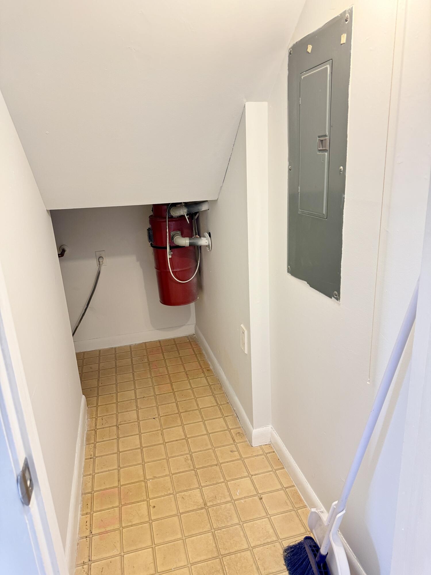 563 Green Springs Place