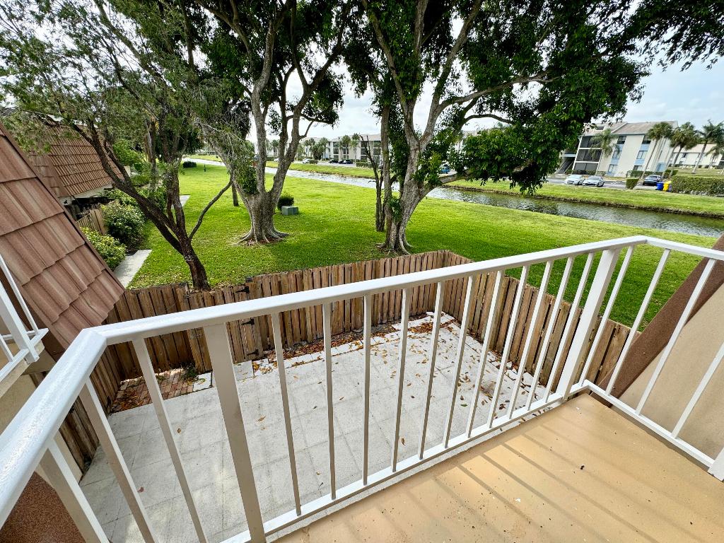 563 Green Springs Place