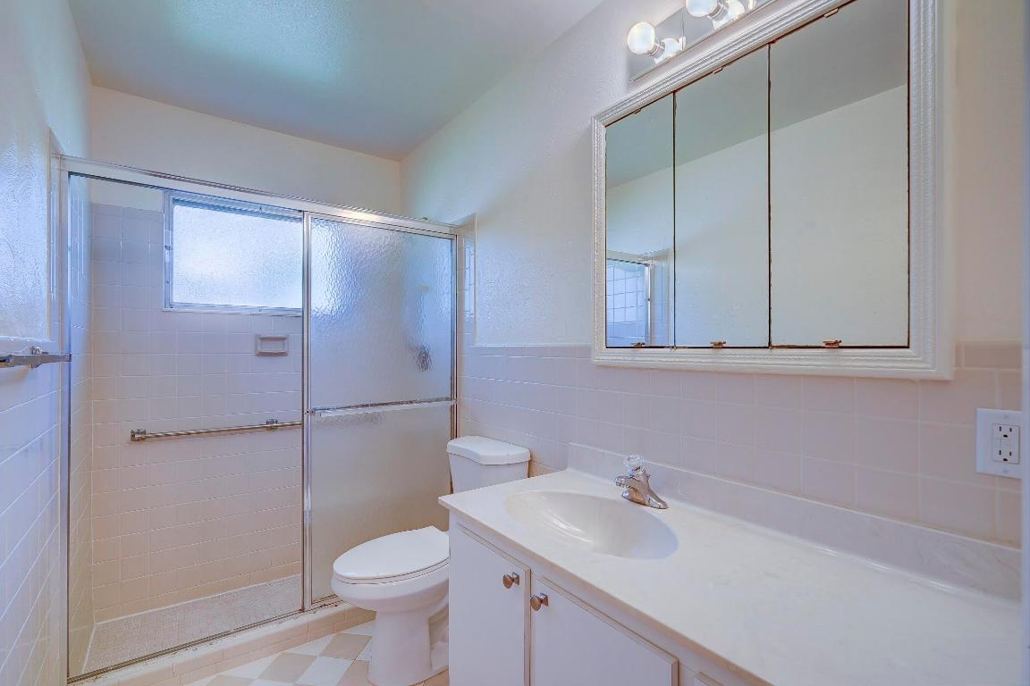 2638 Gately Drive E 14