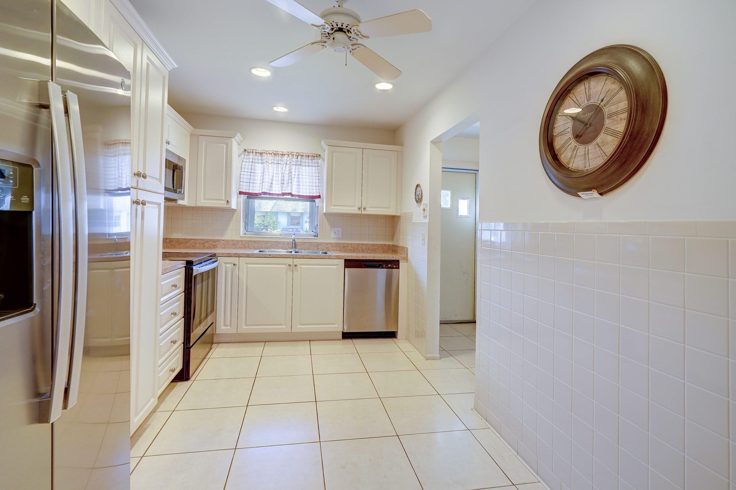 2638 Gately Drive E 14