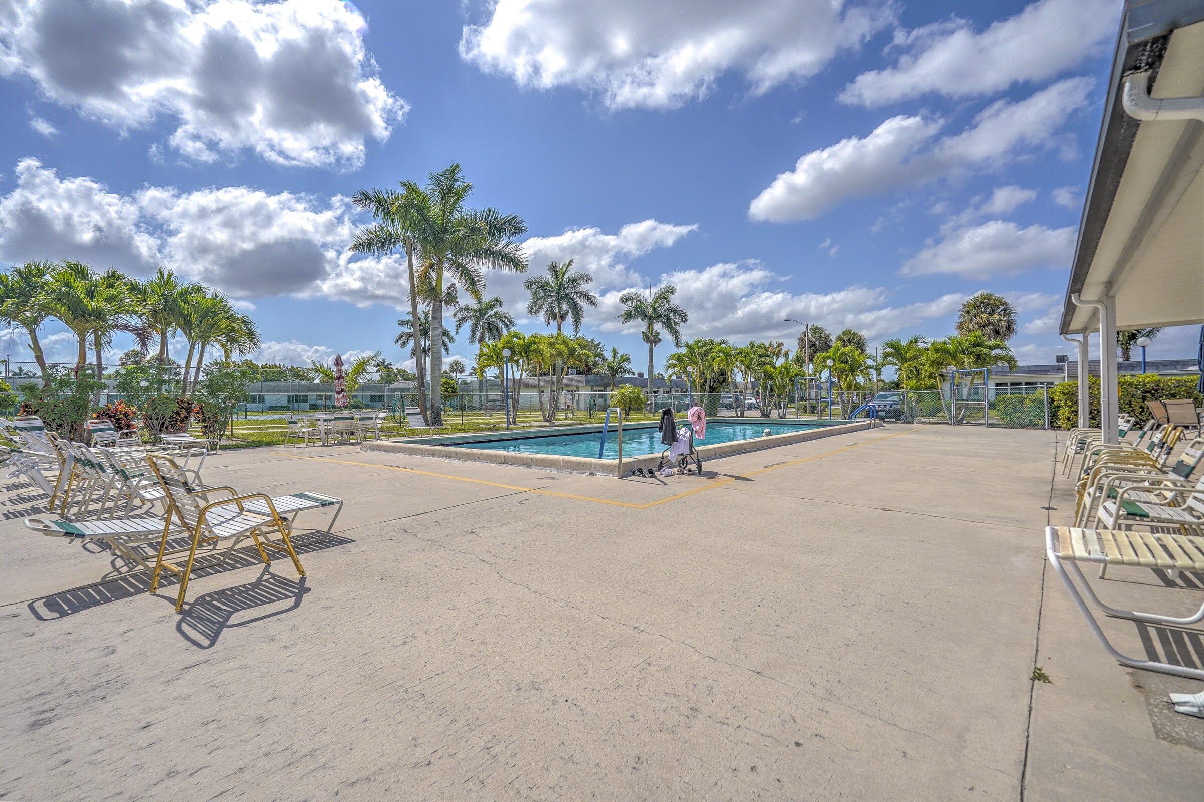 2638 Gately Drive E 14