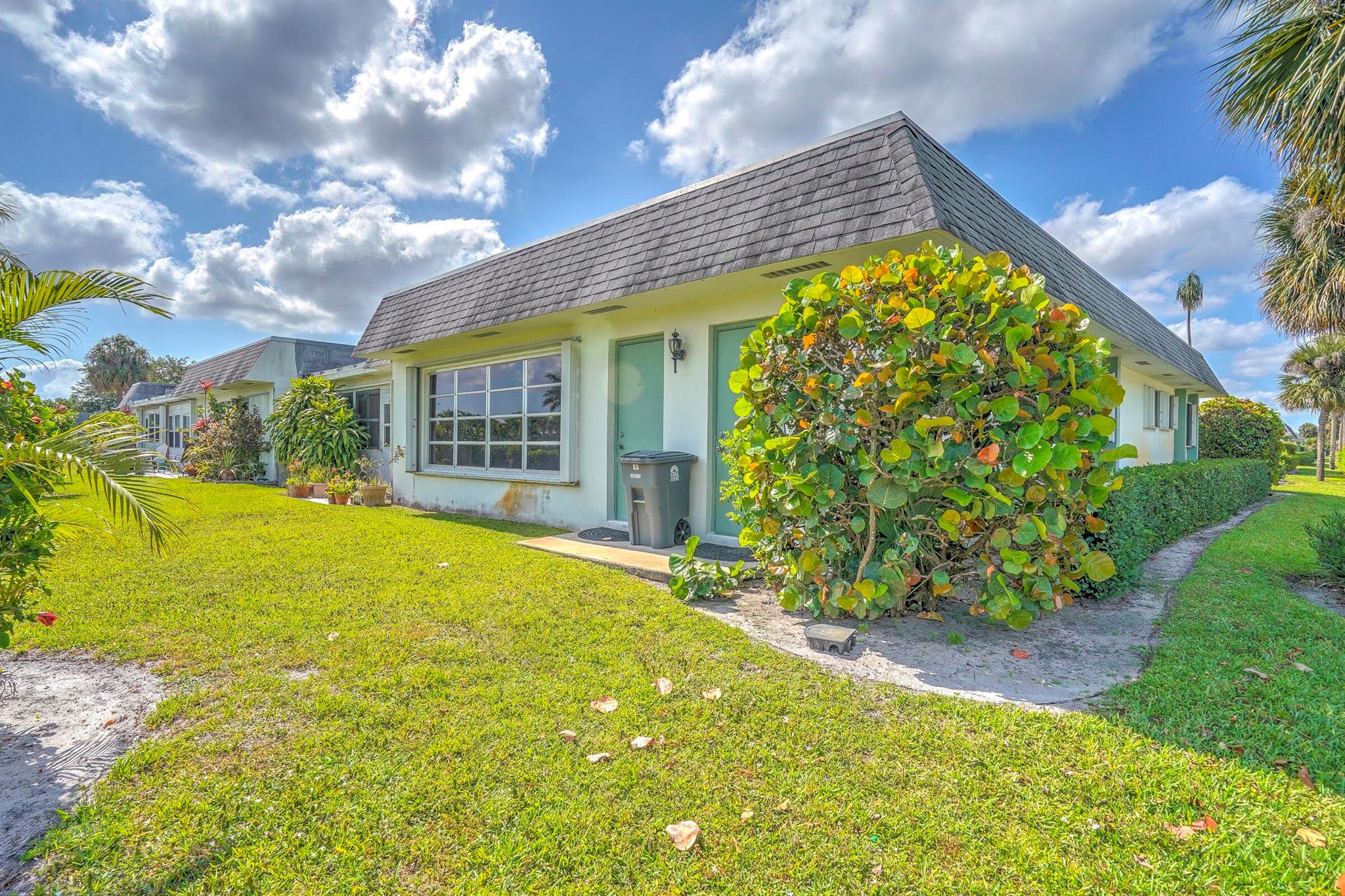 2638 Gately Drive E 14