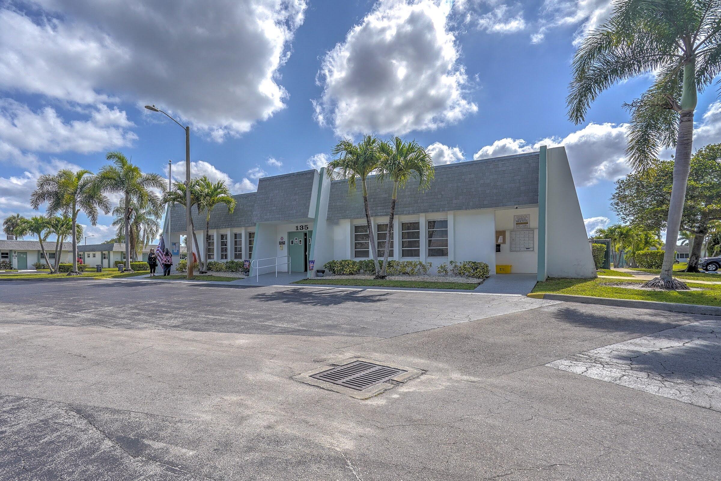 2638 Gately Drive E 14