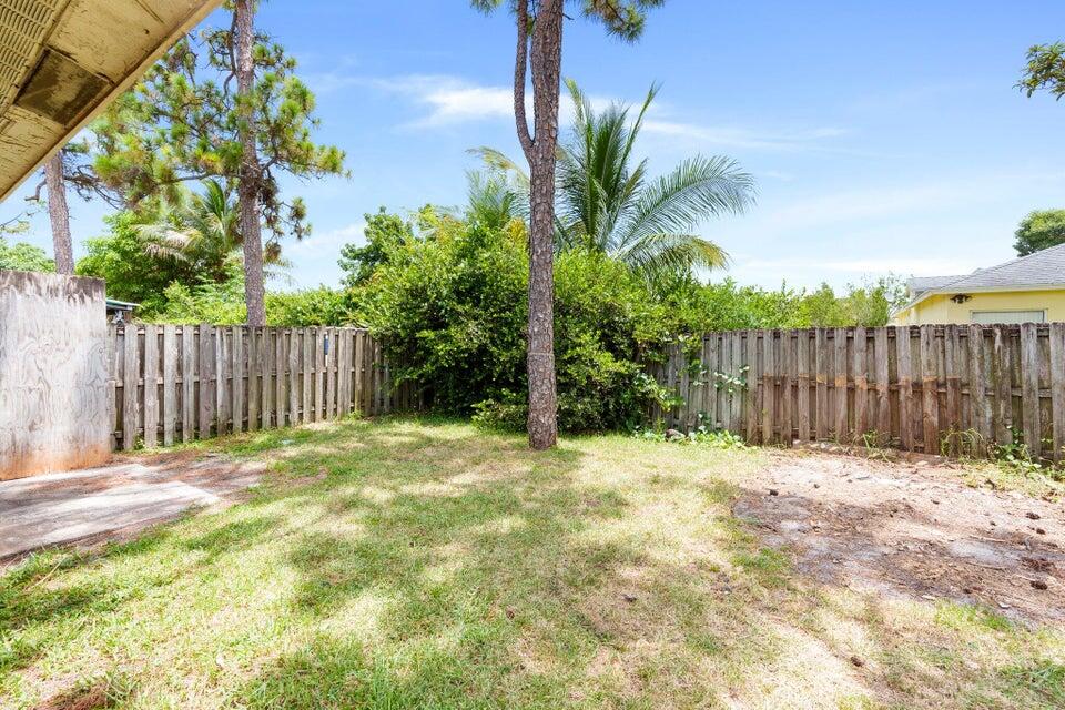 3740 Mil Lake Circle