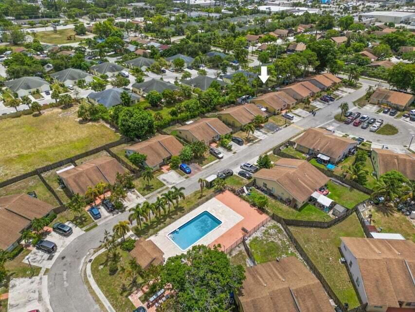 3740 Mil Lake Circle