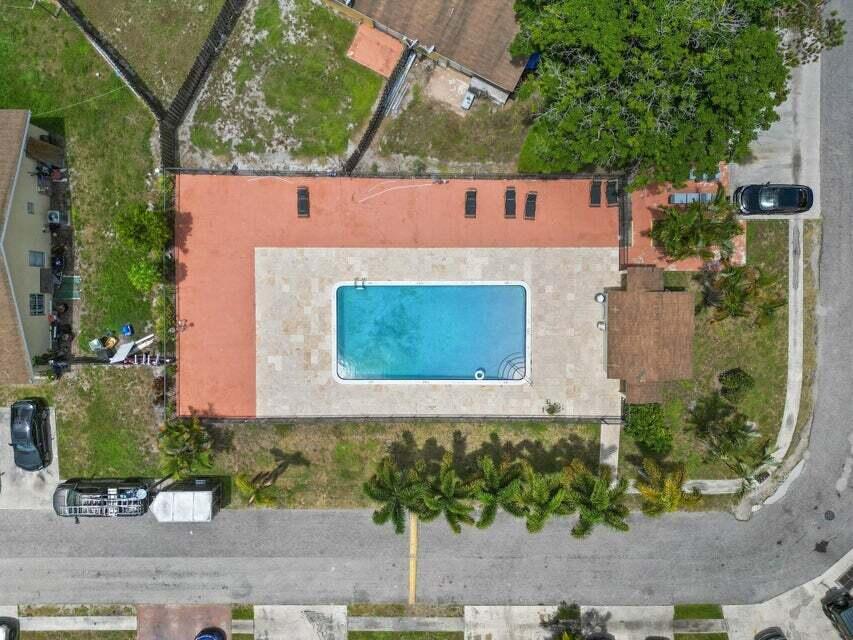 3740 Mil Lake Circle