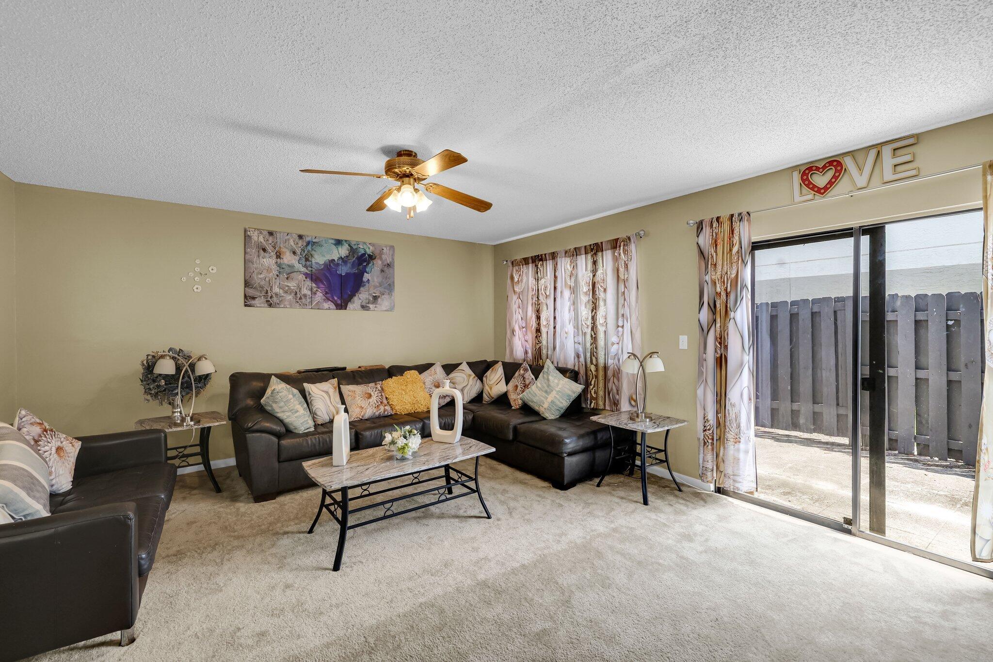 3807 Inlet Circle
