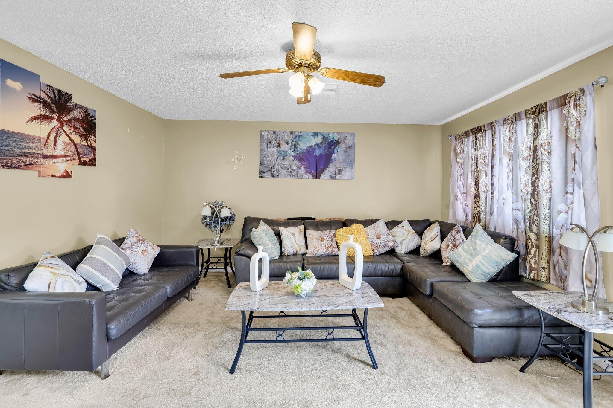 3807 Inlet Circle