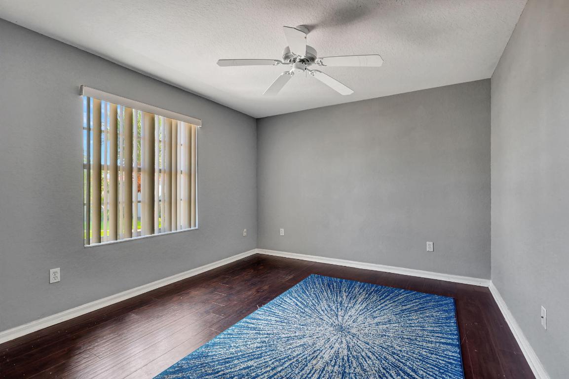 4190 Bahia Isle Circle