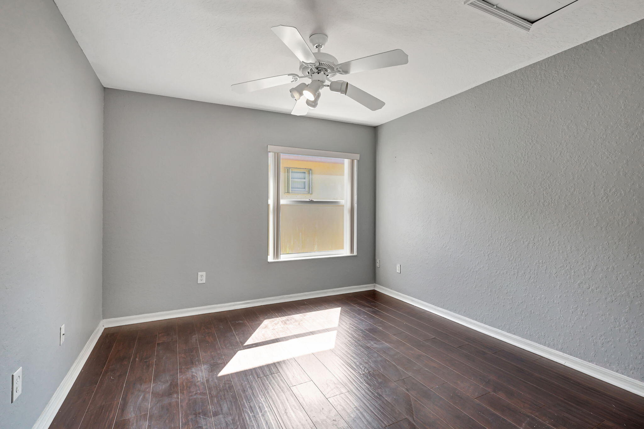 4190 Bahia Isle Circle