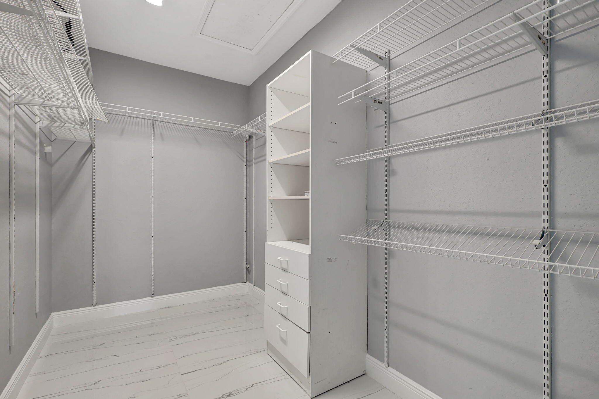 4190 Bahia Isle Circle