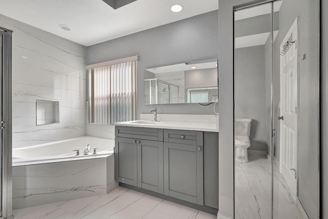 4190 Bahia Isle Circle