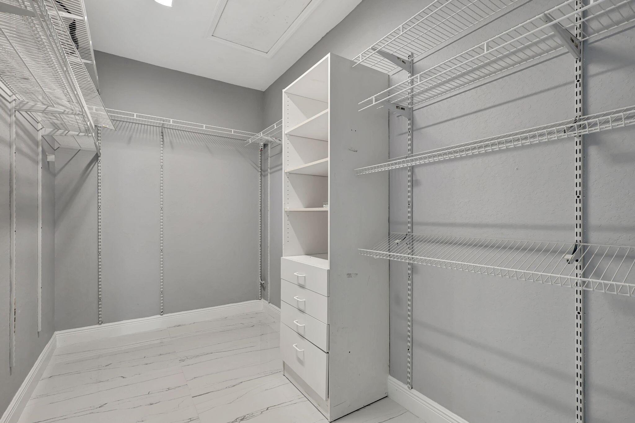 4190 Bahia Isle Circle