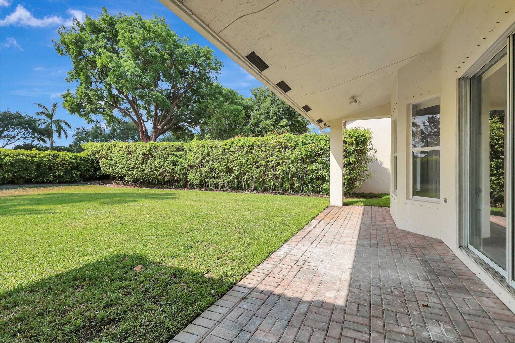 4190 Bahia Isle Circle