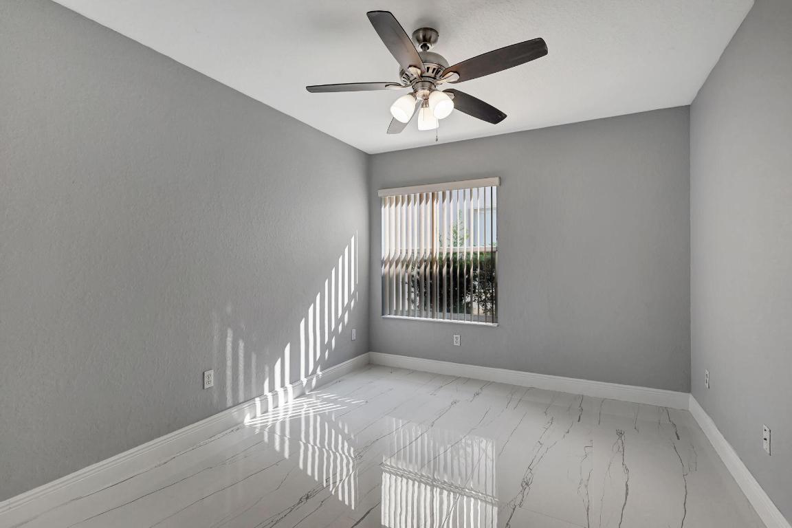 4190 Bahia Isle Circle