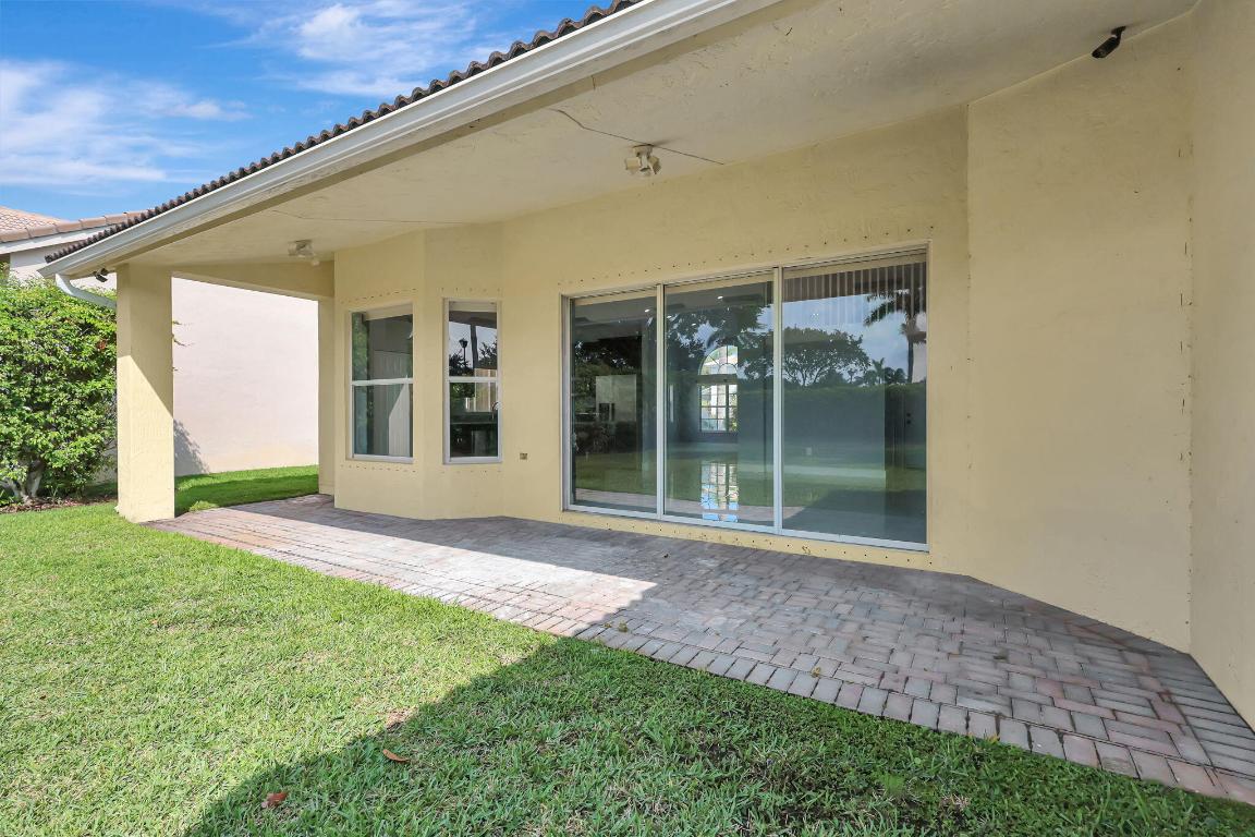 4190 Bahia Isle Circle