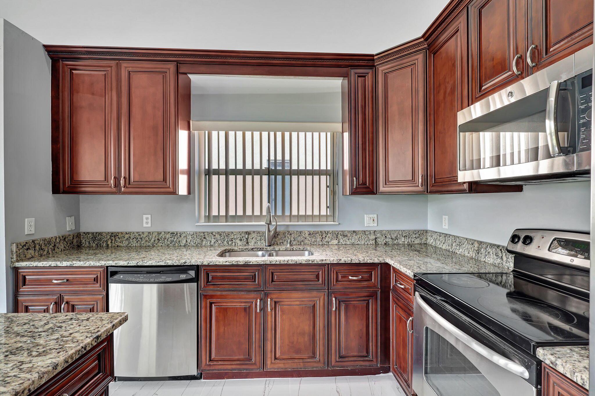 4190 Bahia Isle Circle