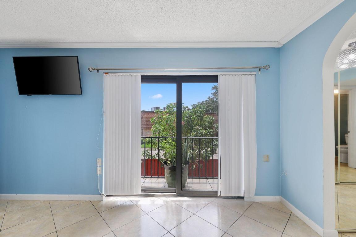 1202 12th Lane Lane 1202