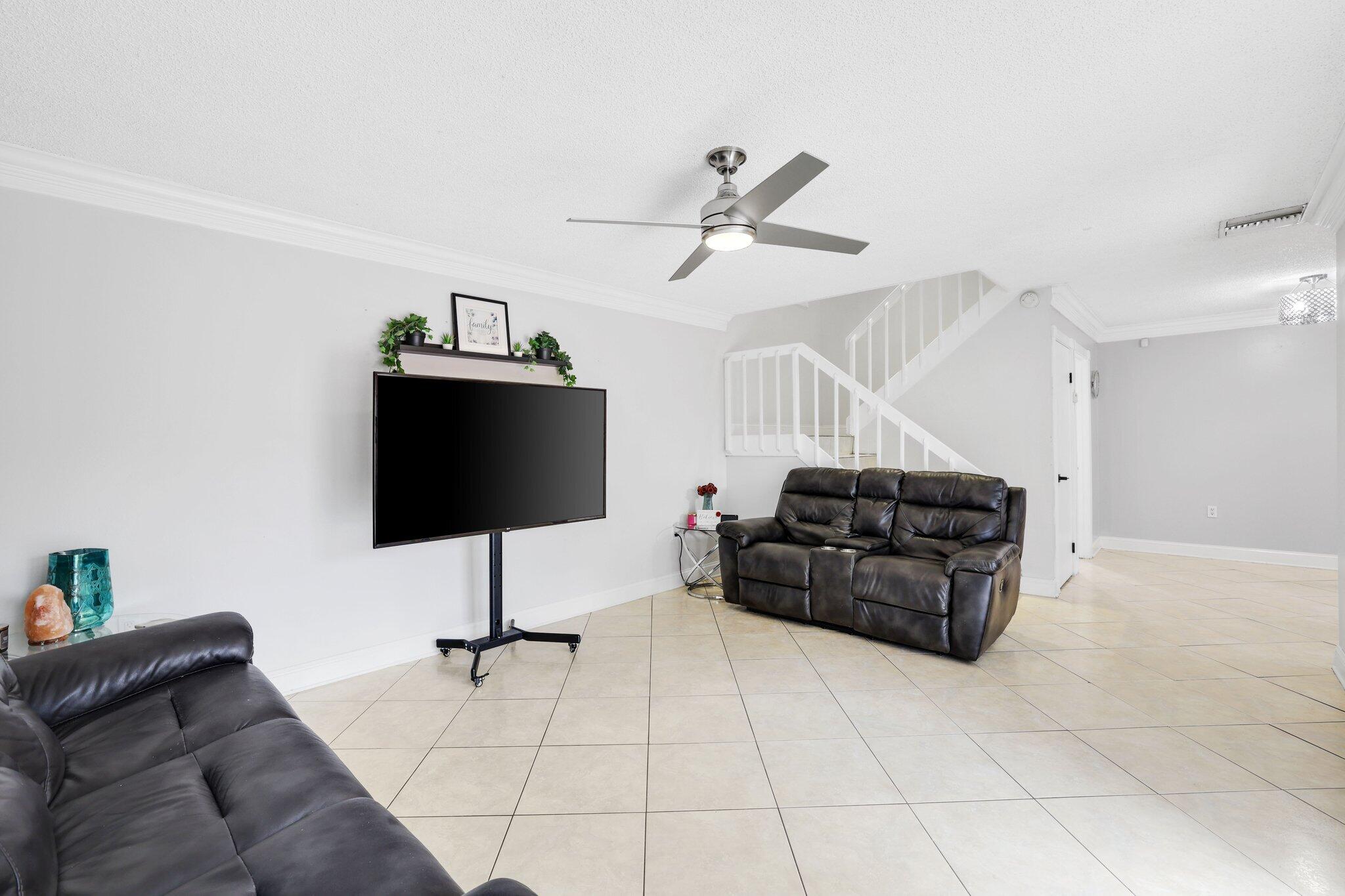 1202 12th Lane Lane 1202