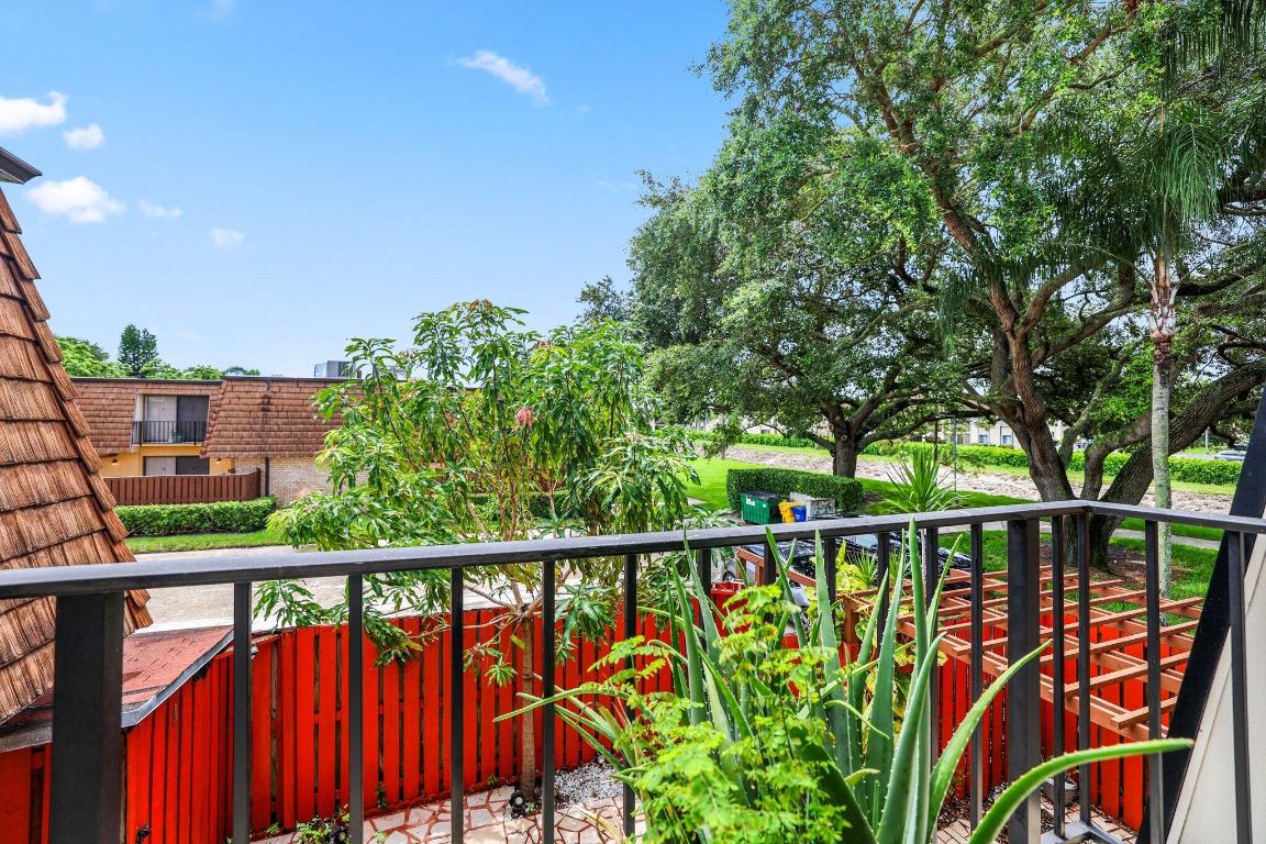 1202 12th Lane Lane 1202