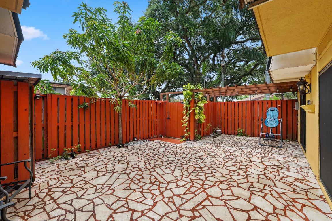 1202 12th Lane Lane 1202