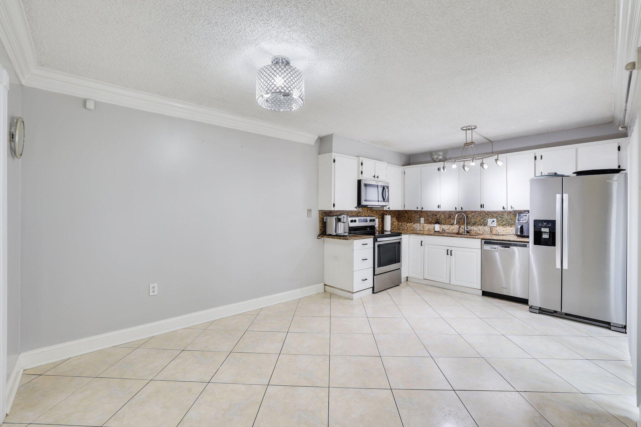 1202 12th Lane Lane 1202