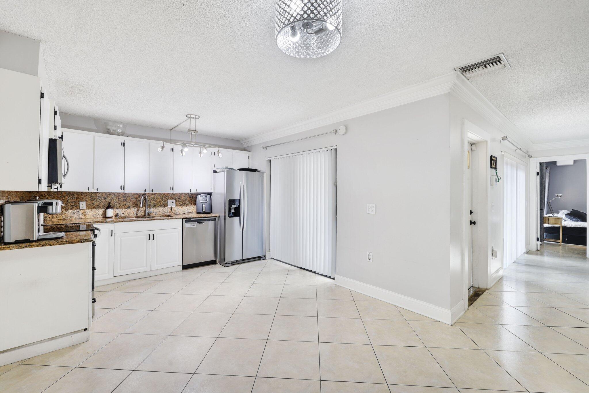 1202 12th Lane Lane 1202