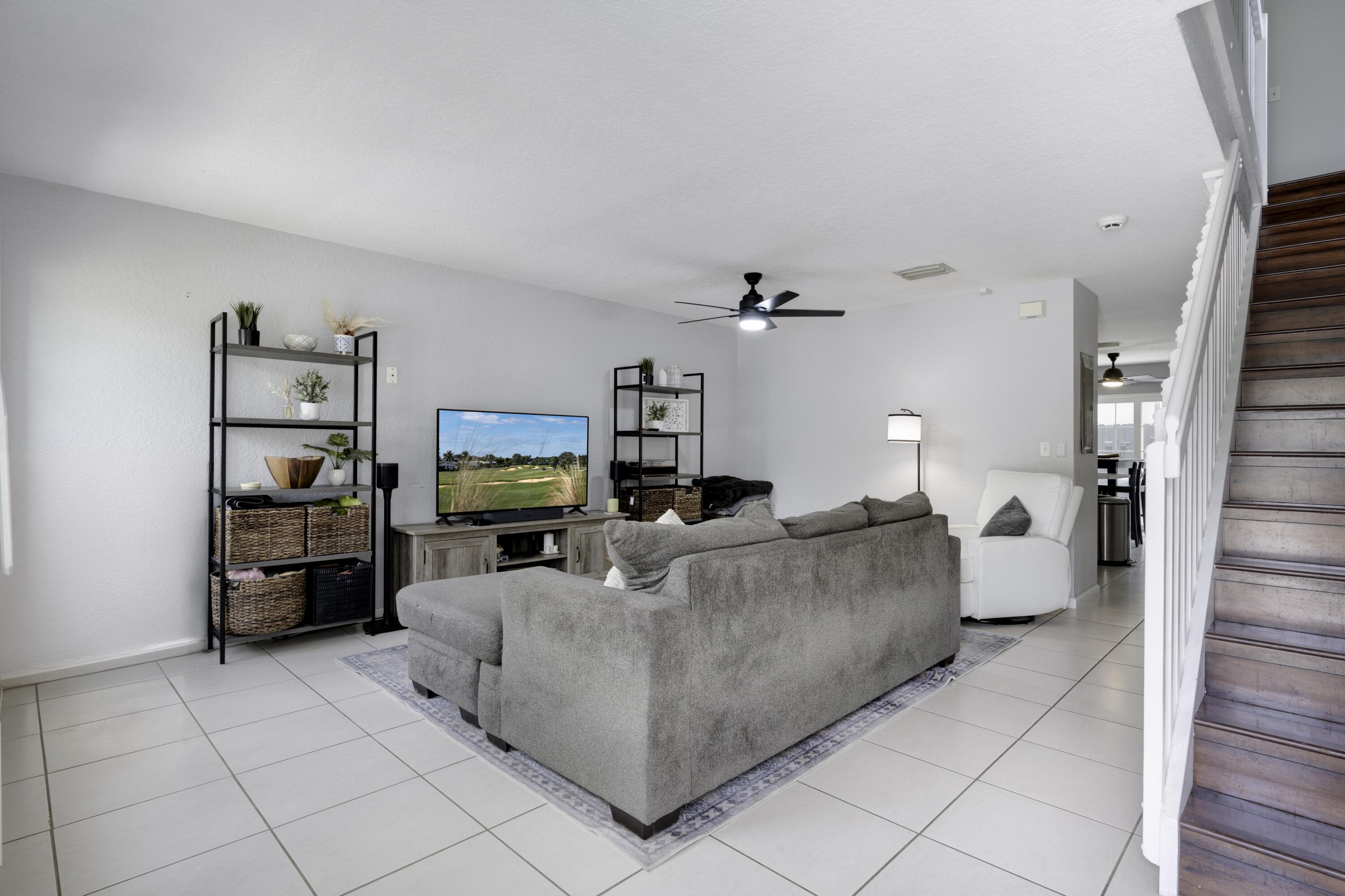 932 Summit Lake Drive