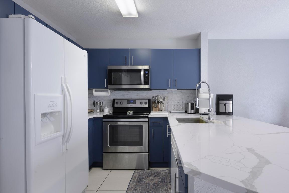 932 Summit Lake Drive