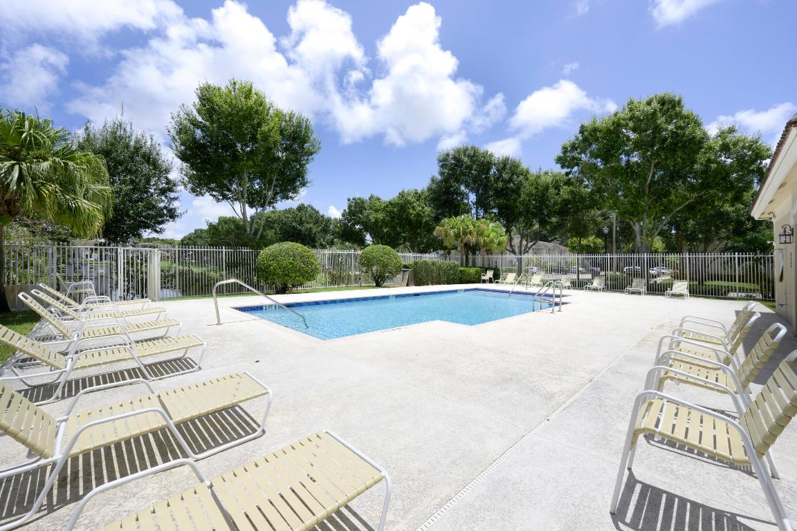 932 Summit Lake Drive