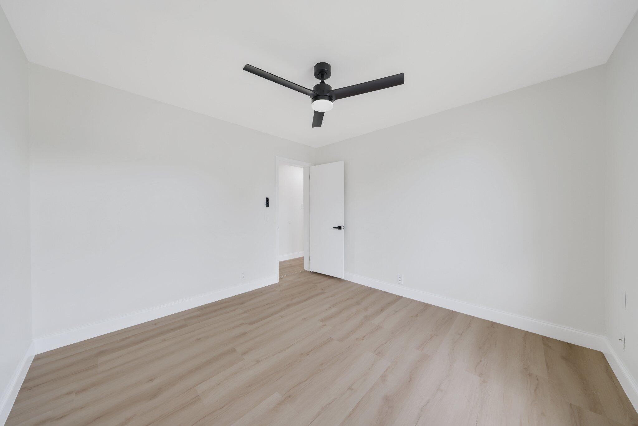 101 NE 27th Avenue