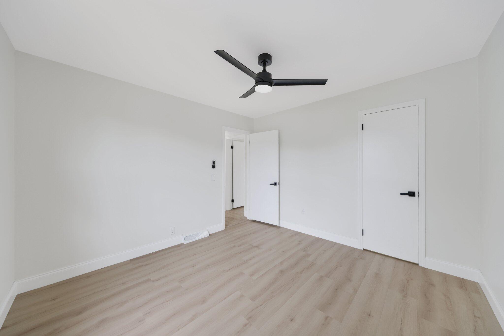 101 NE 27th Avenue