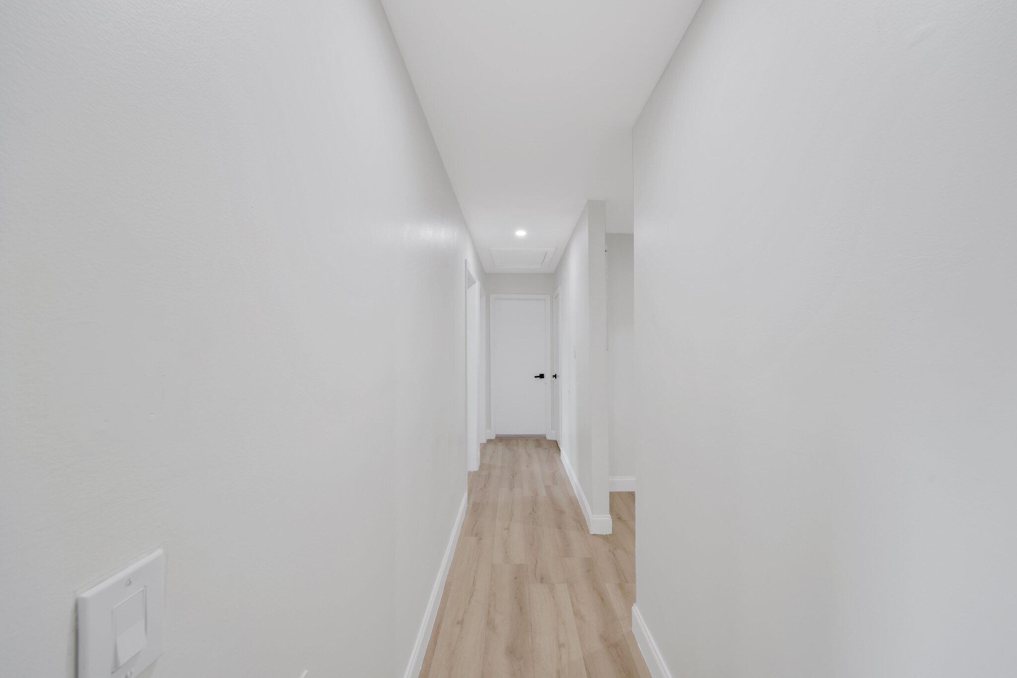 101 NE 27th Avenue