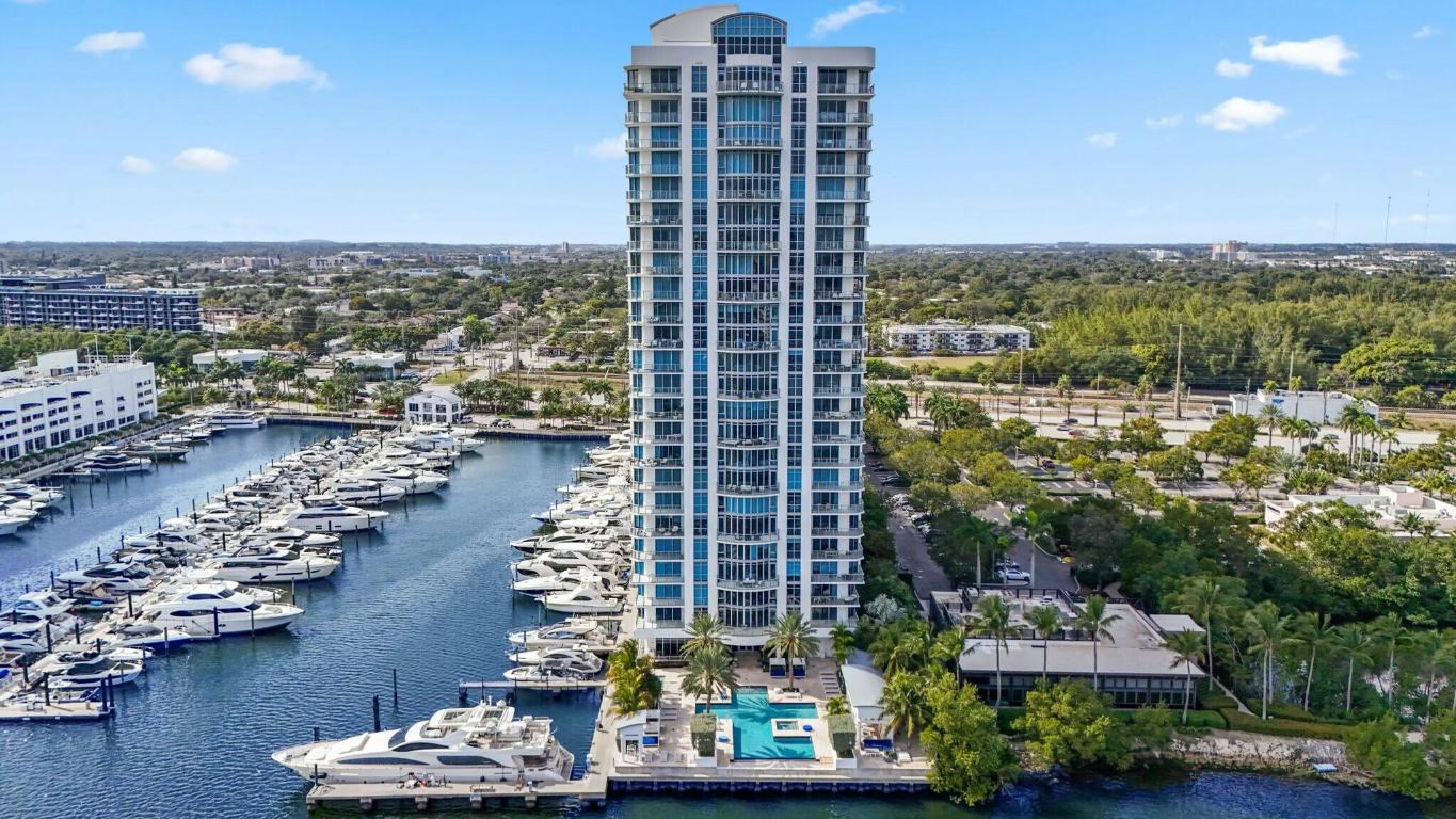 17301 Biscayne Boulevard 707