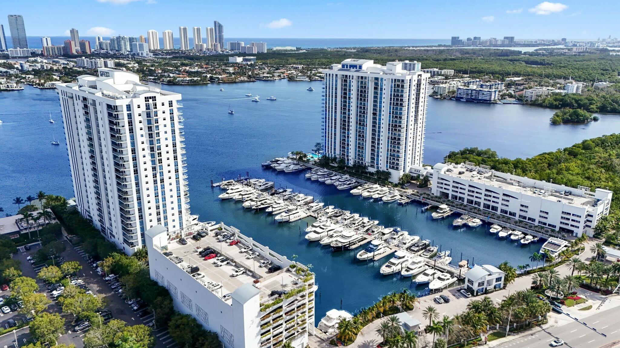 17301 Biscayne Boulevard 707