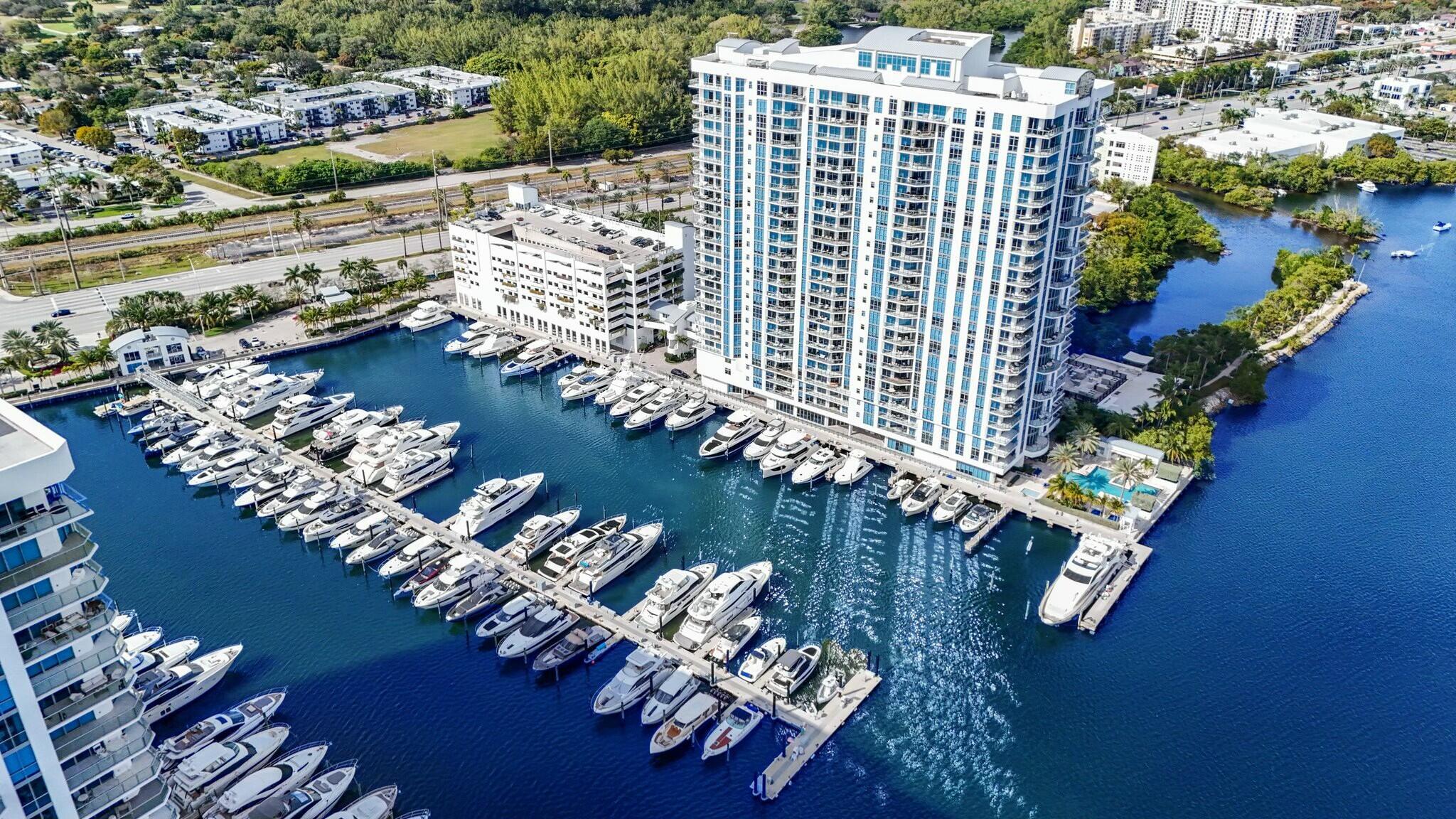 17301 Biscayne Boulevard 707