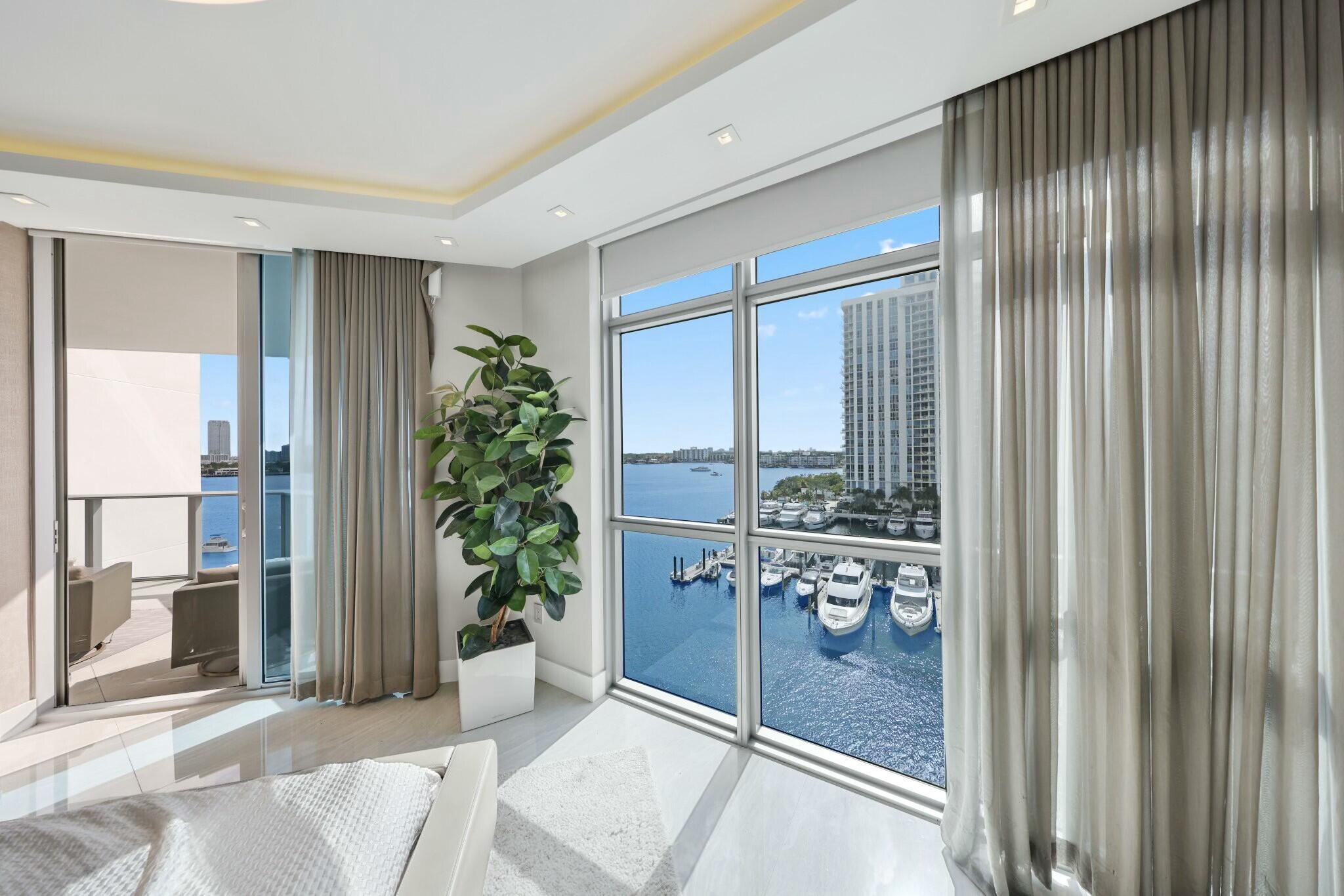 17301 Biscayne Boulevard 707
