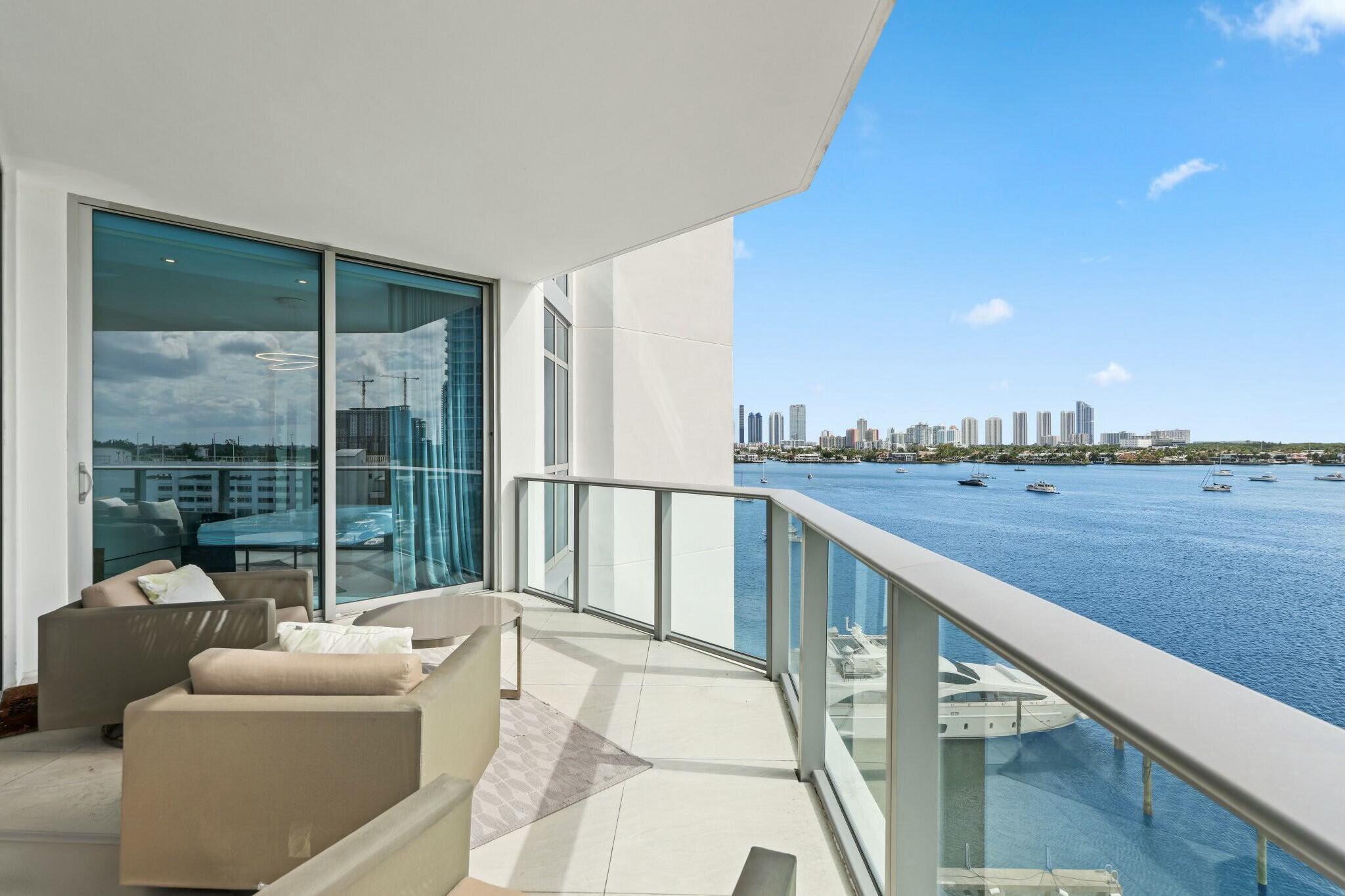 17301 Biscayne Boulevard 707