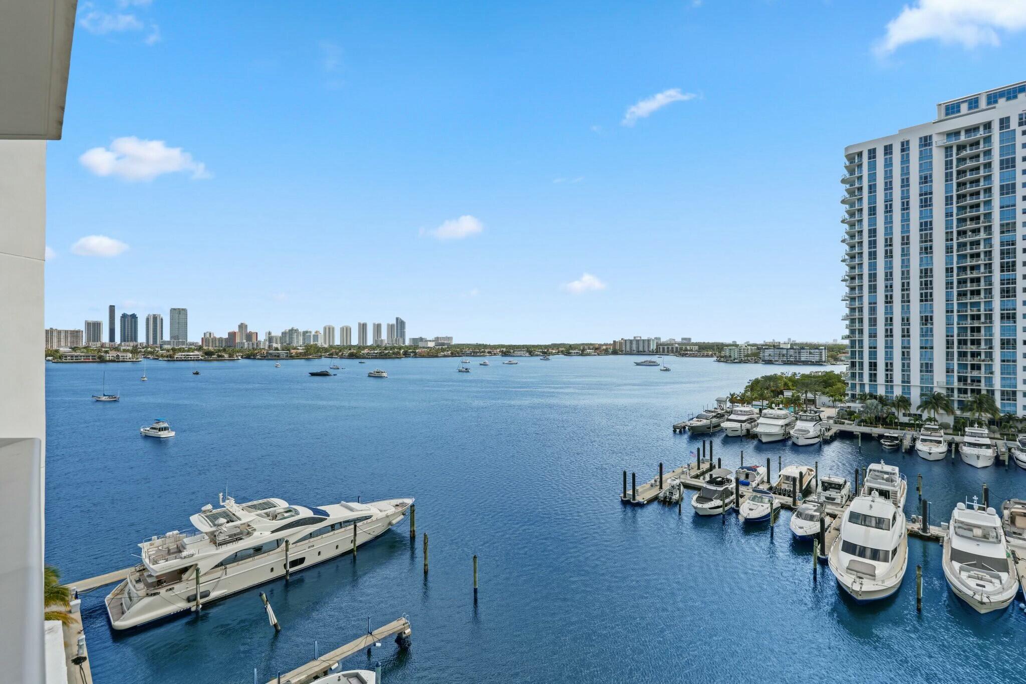 17301 Biscayne Boulevard 707
