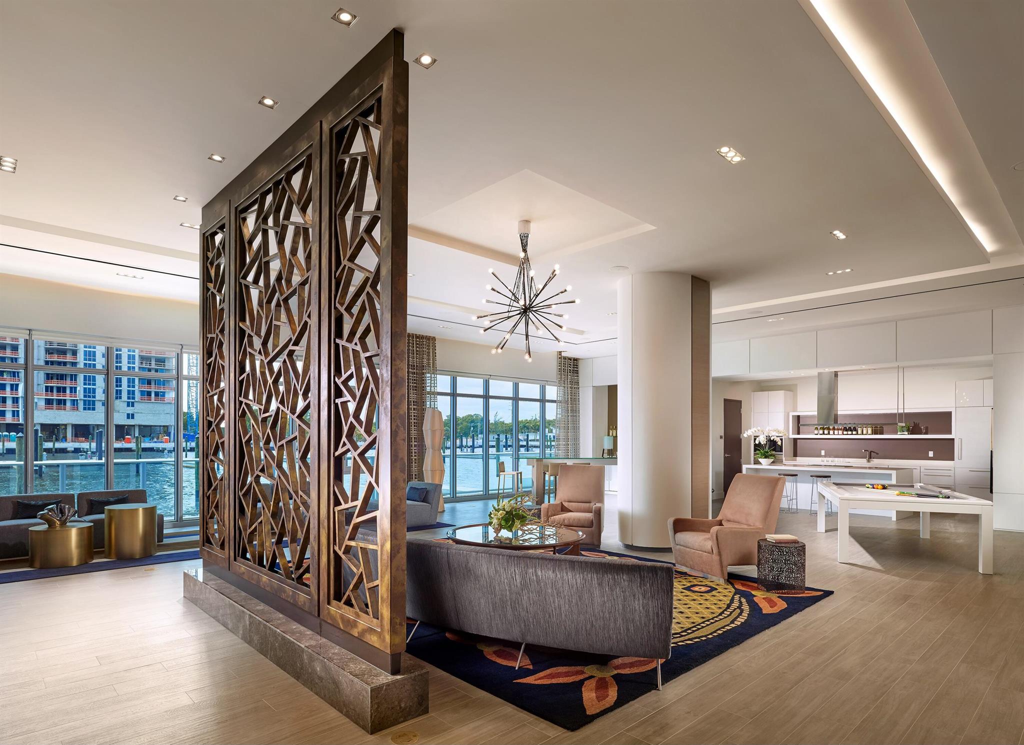 17301 Biscayne Boulevard 707