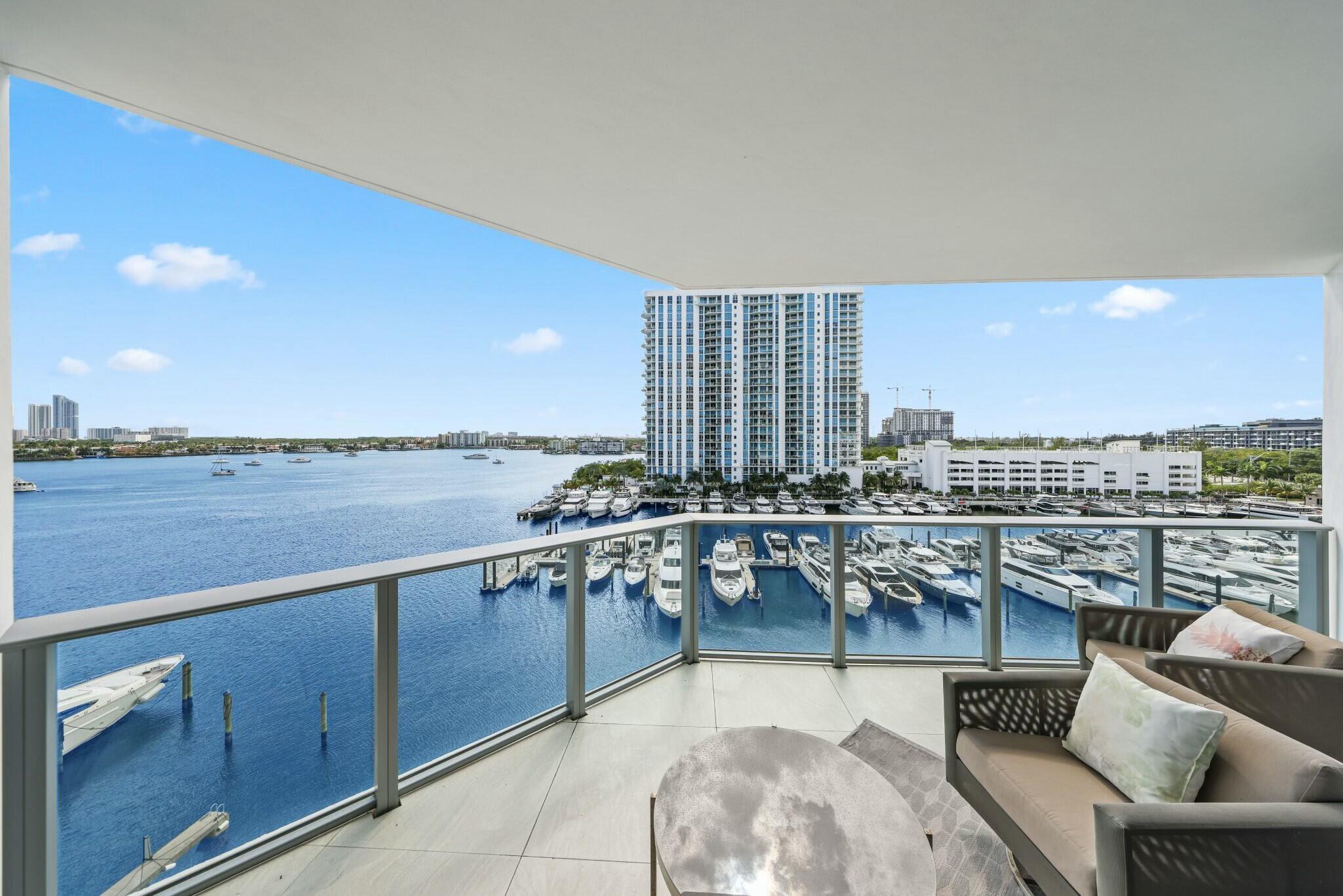 17301 Biscayne Boulevard 707