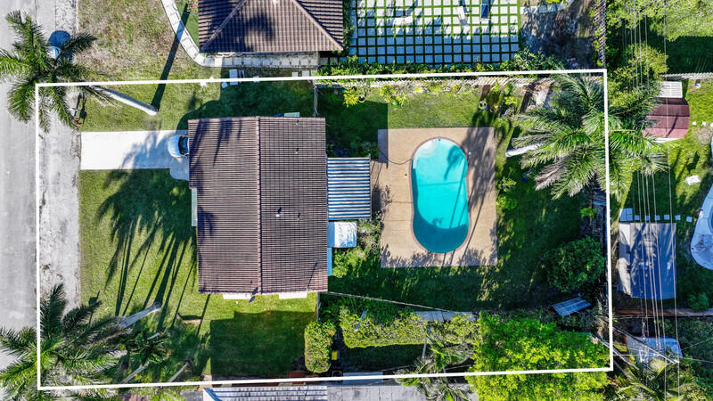 411 SW 2nd Street