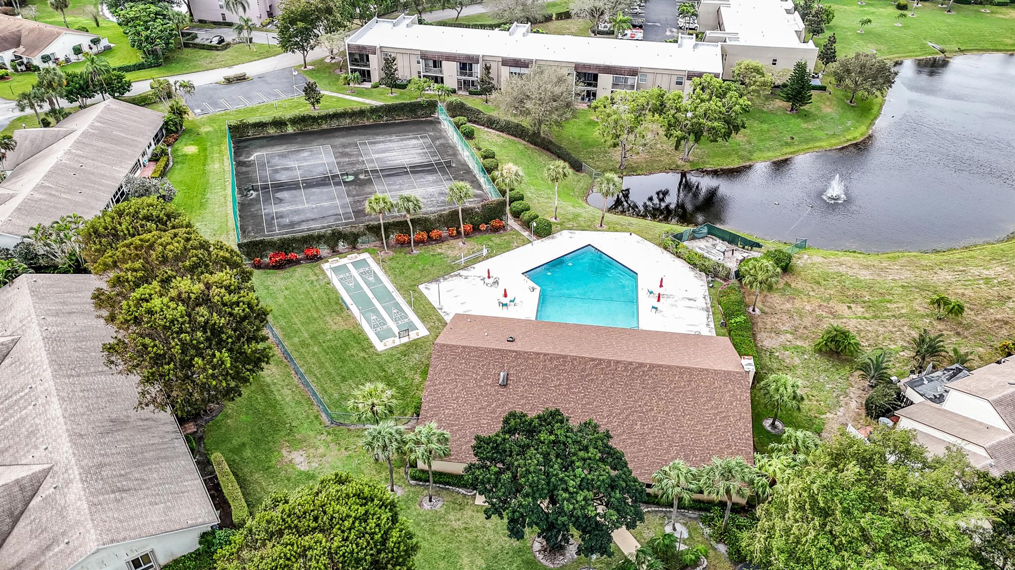 2840 Casa Way 202