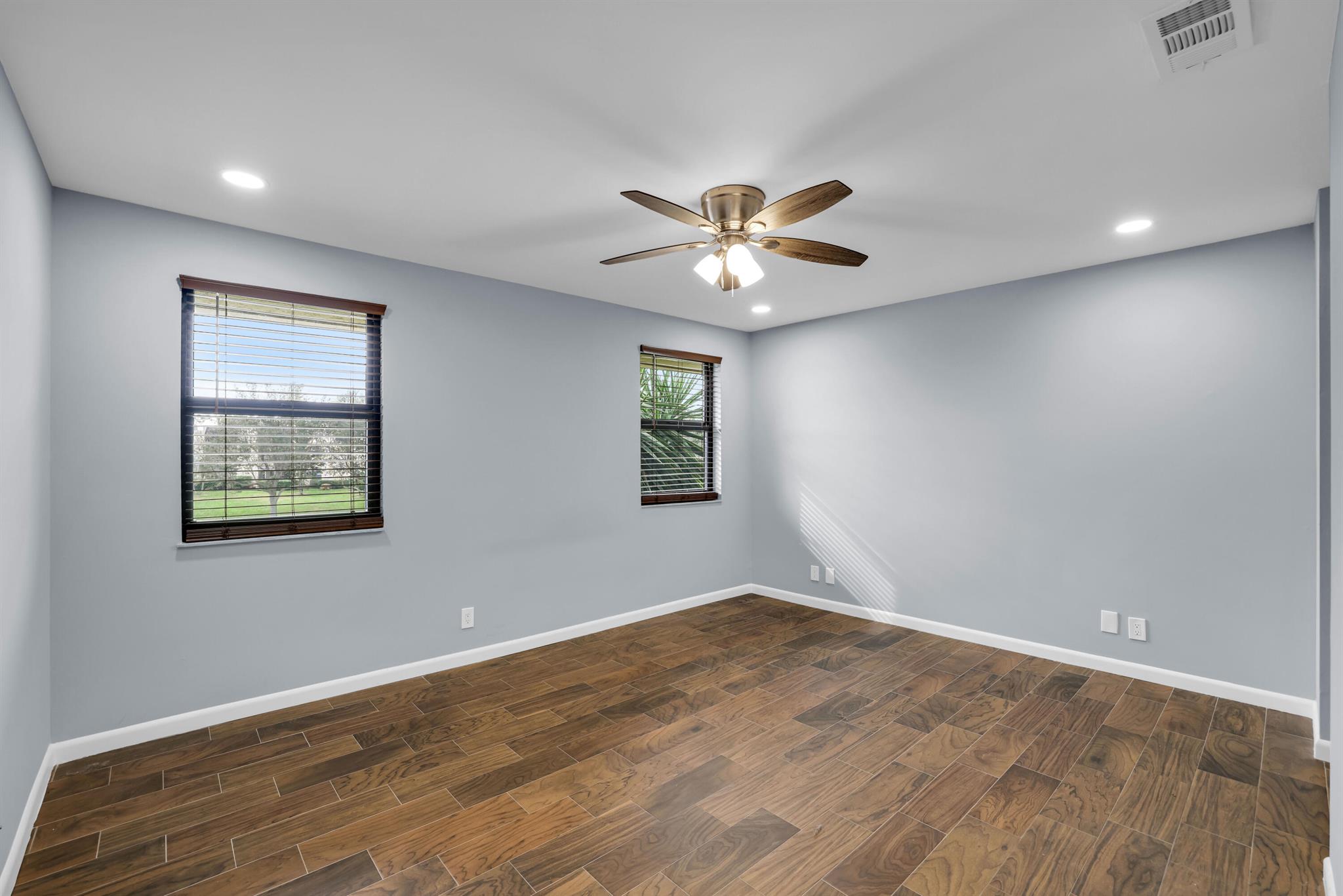 2840 Casa Way 202