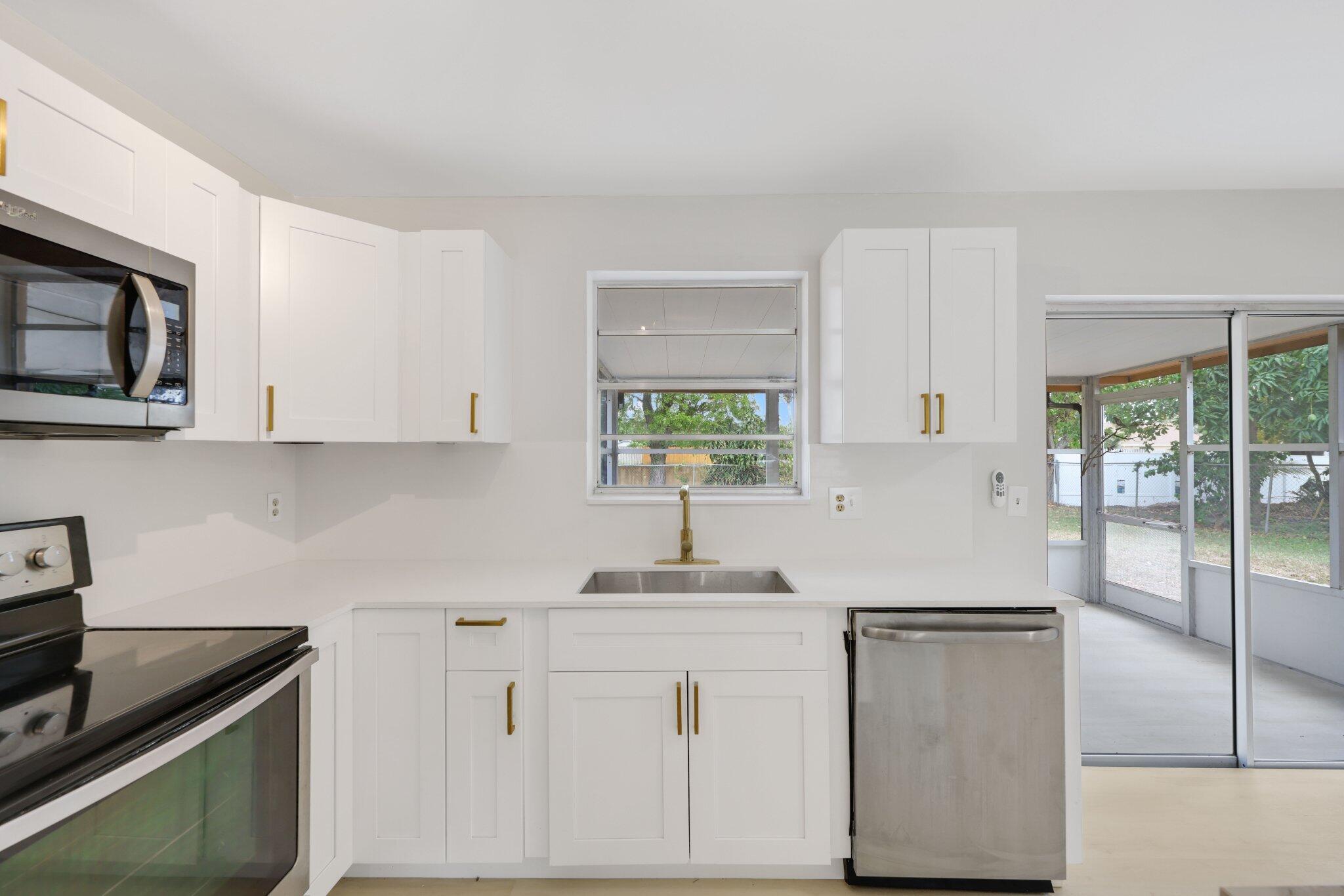 5312 Rose Marie Avenue S